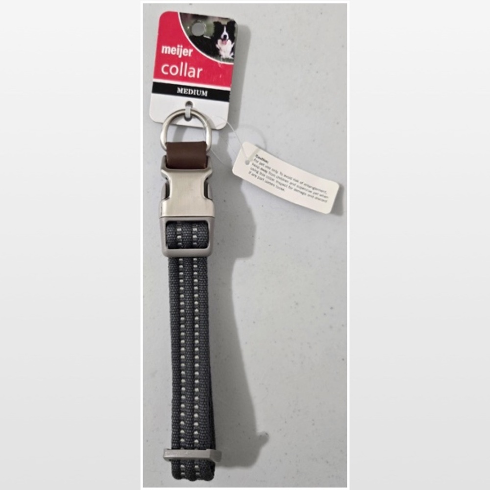 New Dog Collar Medium Adjustable Pet Animal Grey Silver Hardware NWT